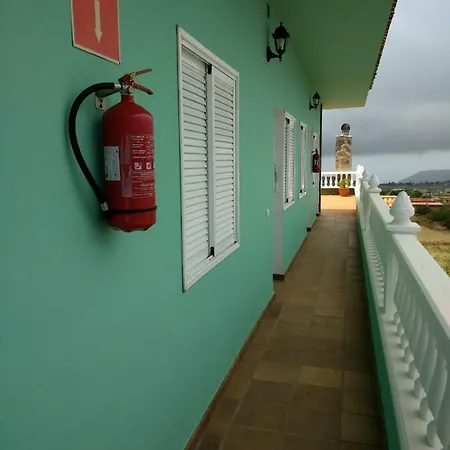 La Casa * La Laguna